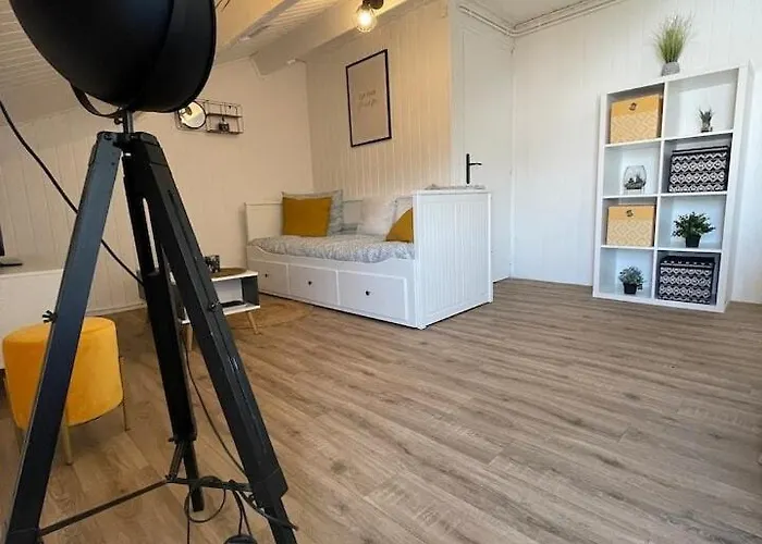 Cosy, Proche De La Gare, Centre Valence